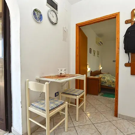 Apartment Fuer 2 Personen Ca 25 Qm In Medulin, Istrien Suedkueste Von Istrien *